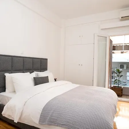 City Center Apt. On A Traffic Free Street Athens Exterior photo